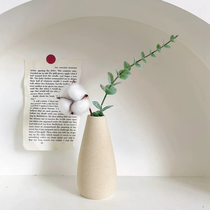 Elegant Nordic Flower Vase